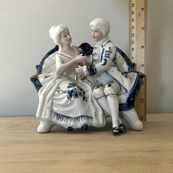 Marie Antoinette and King Louis Porcelain, Cermaic, Table Decor Couple - Picture 12 of 14